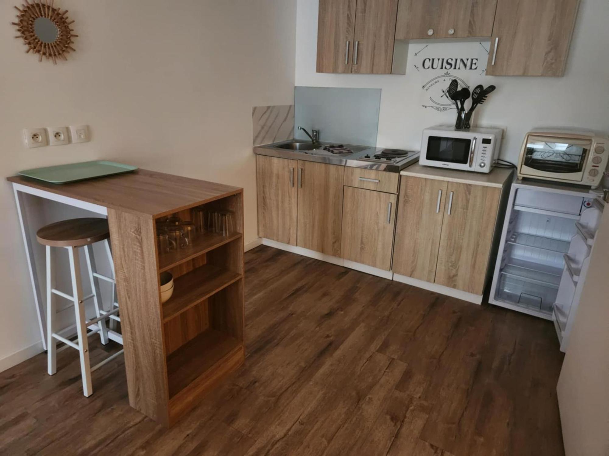 Troarn Studio Avec Terrasse מראה חיצוני תמונה